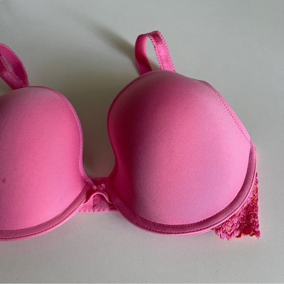 Wacoal Embrace Lace Push Up Bra - Picture 5 of 11